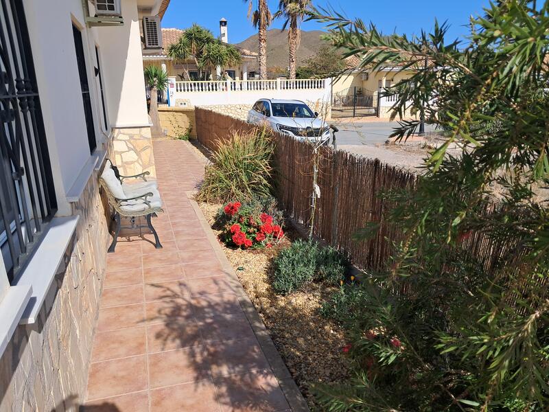 130-1477: Villa for Sale in Arboleas, Almería